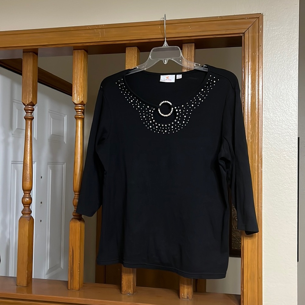 Quacker Factory Top Size Large